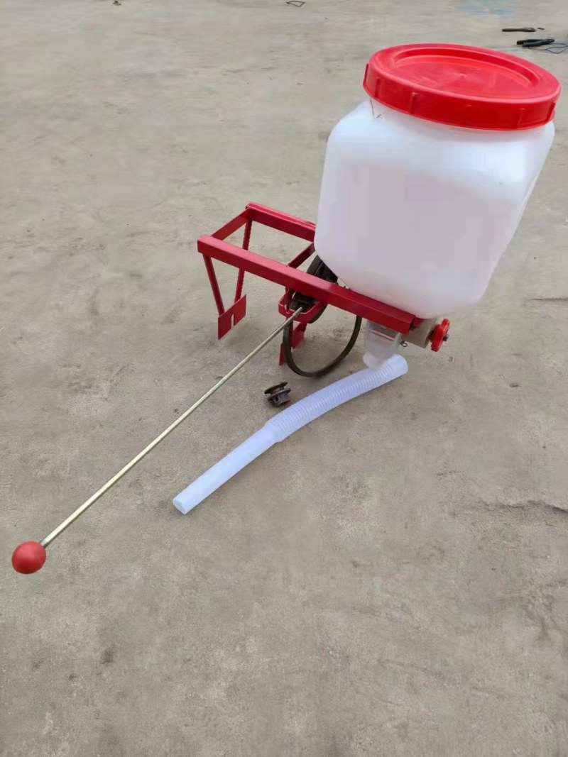 手扶拖拉机带旋耕机起垄机开沟施肥机单铧犁施肥器