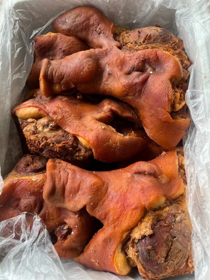 全熟无骨卤猪头肉都，味道到味颜色好看价格实惠