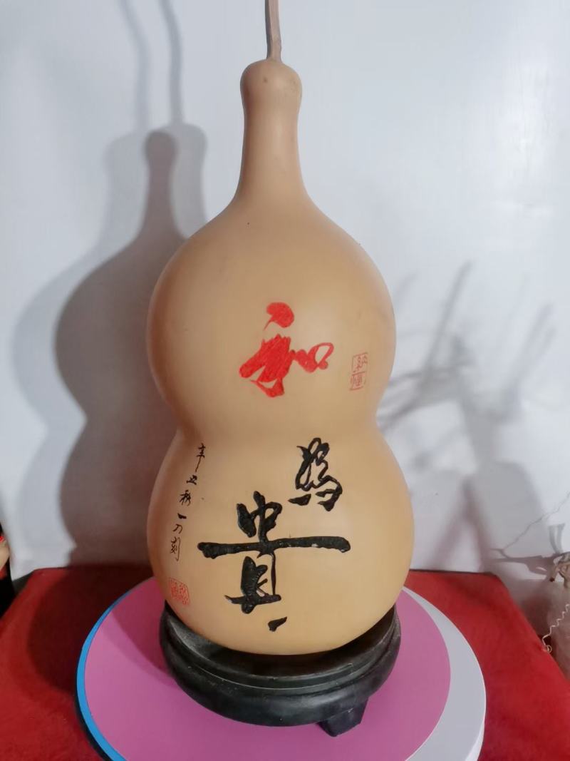葫芦手工雕刻（非遗文化）