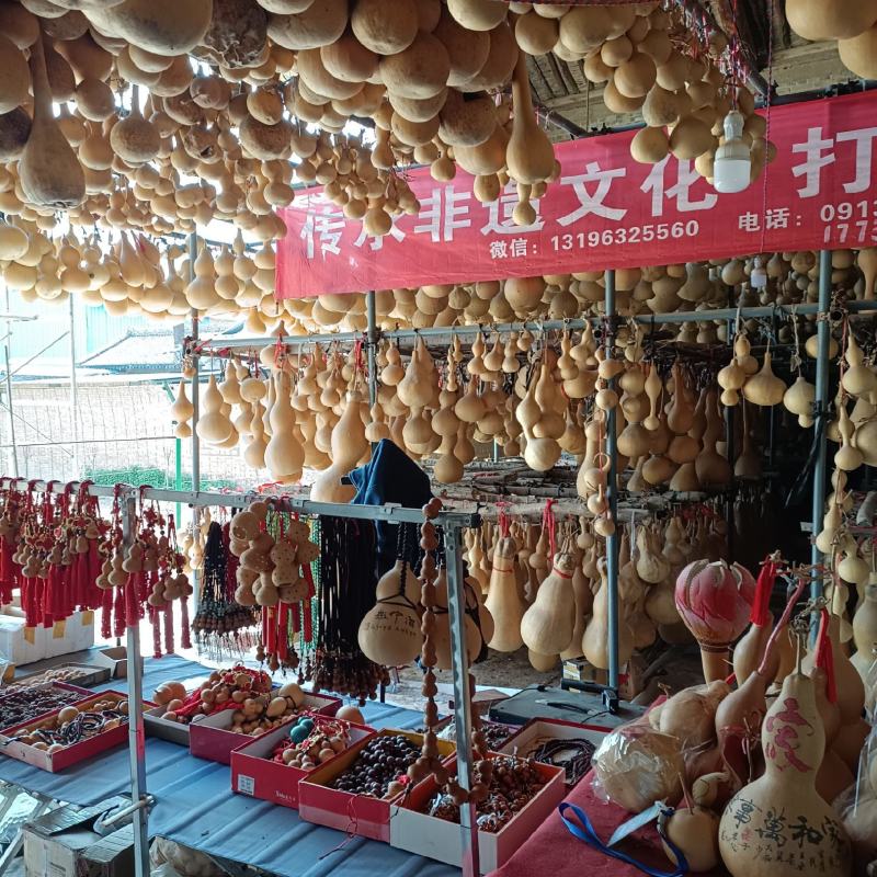 葫芦手工雕刻（非遗文化）