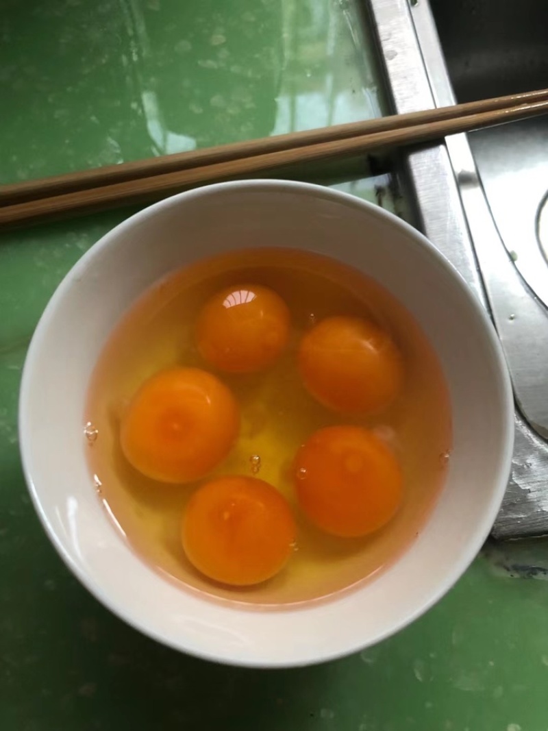 正宗散养土鸡蛋，货源稳定，全国发货，本地送货上门