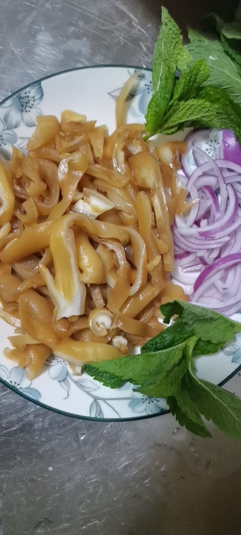 全熟羊脸皮，常年大量加工，价格合适，凉拌菜
