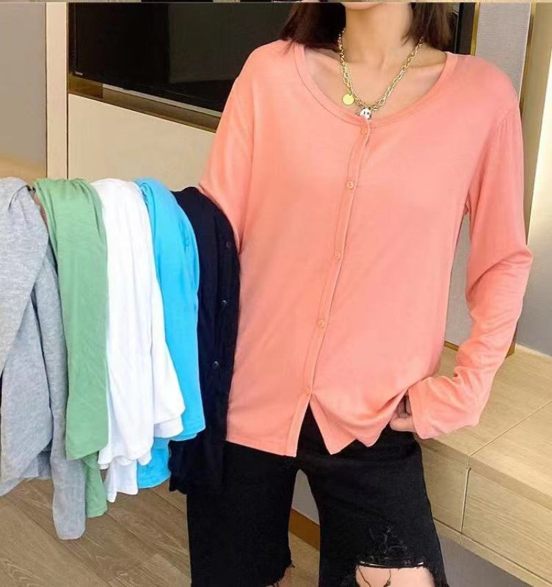 女士针织纯棉开衫，弹力很大，300件一份3.9，