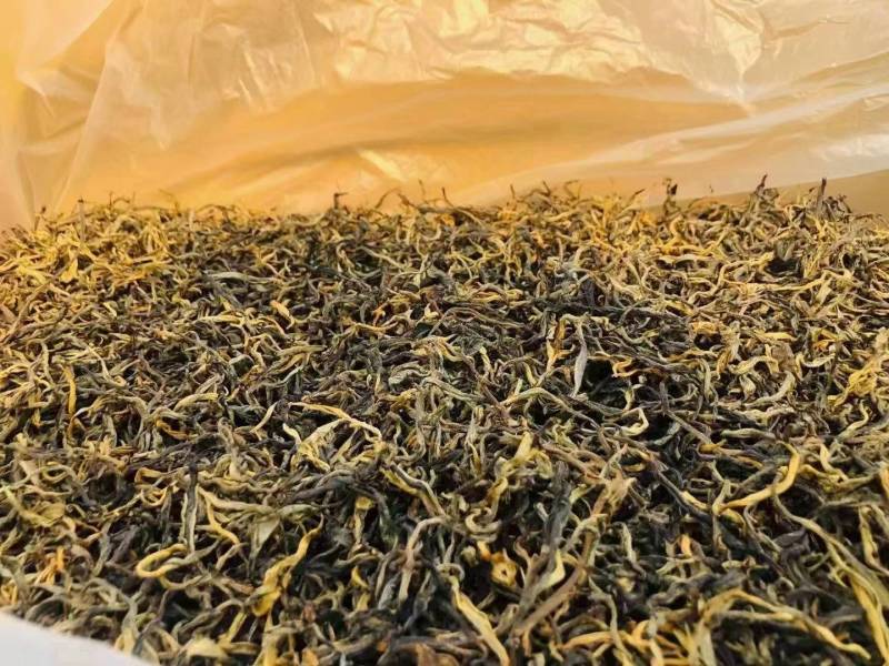 【精品】2025古树红茶，薯香，蜜香，汤色透亮，金黄