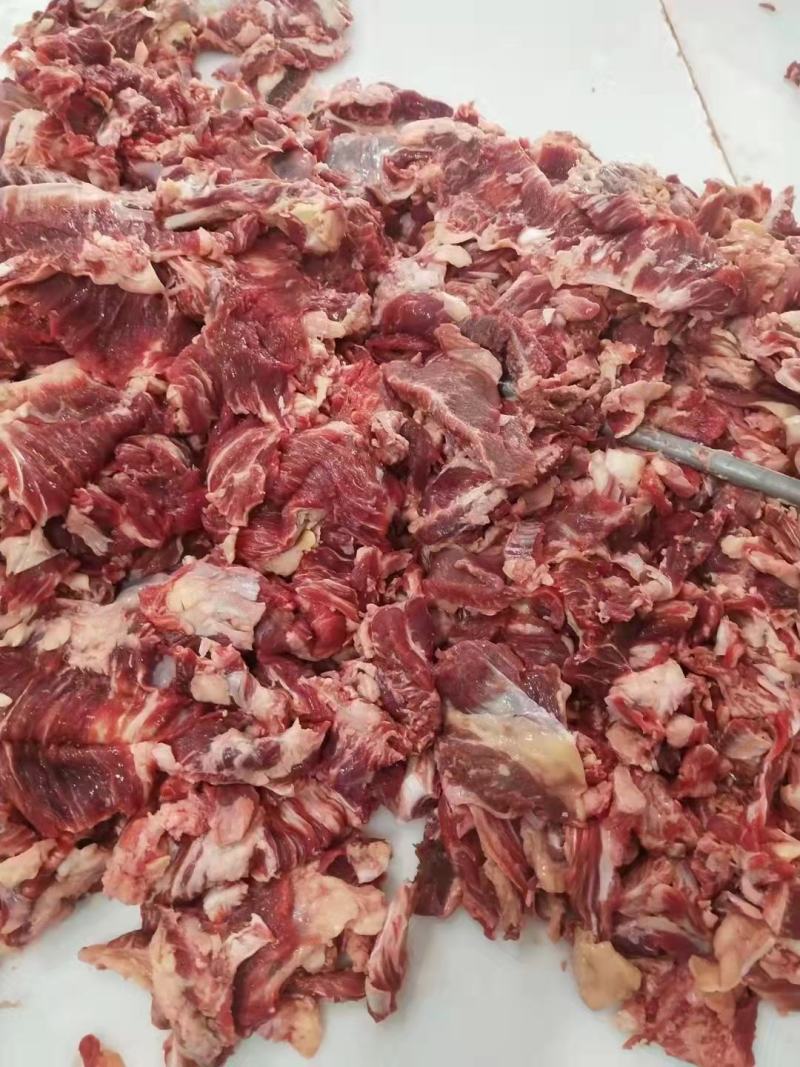 纯干牛碎肉，自然水份，无滚揉，无任何添加剂，