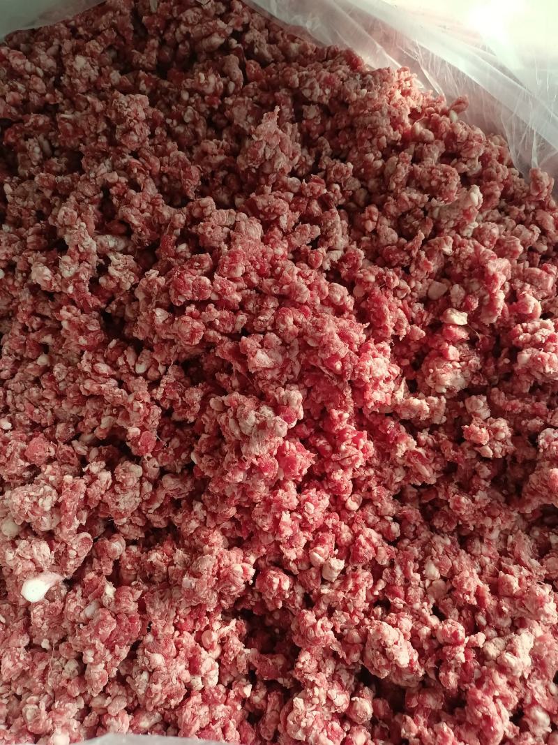 纯干牛碎肉，自然水份，无滚揉，无任何添加剂，
