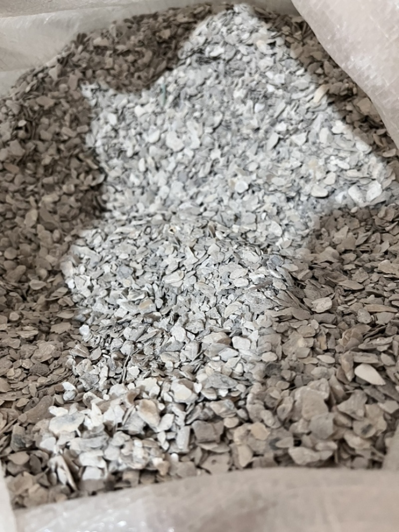 牡蛎各种矿石批发大货批发产地直销量大从优。品质好