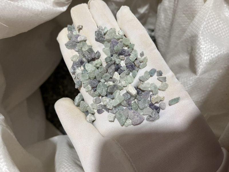 紫石英正品中药材矿石批发各种冷背中药材批发