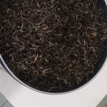 夫母自己在家中茶自己炒的手工炒质量很好的哦