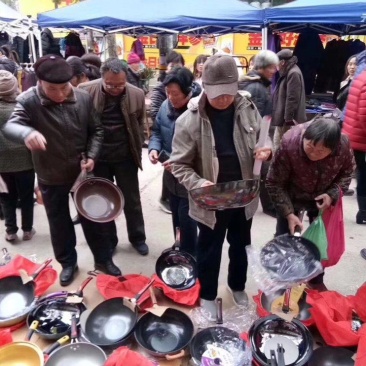 跑江湖地摊热卖货源展销会赶集精品品牌不粘锅炒锅库存锅批发