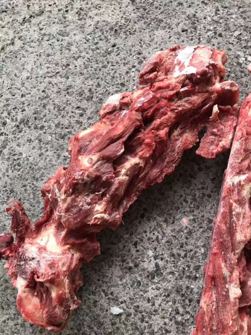 满肉牛脖骨