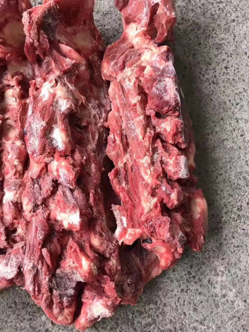 满肉牛脖骨