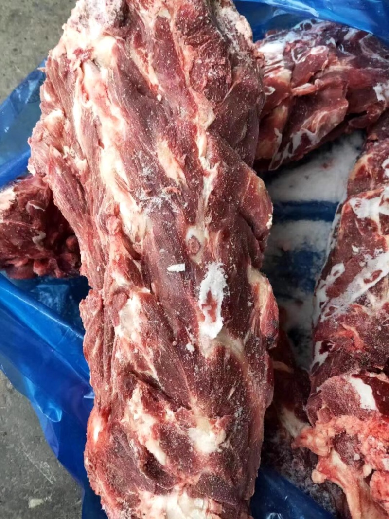 满肉牛脖骨
