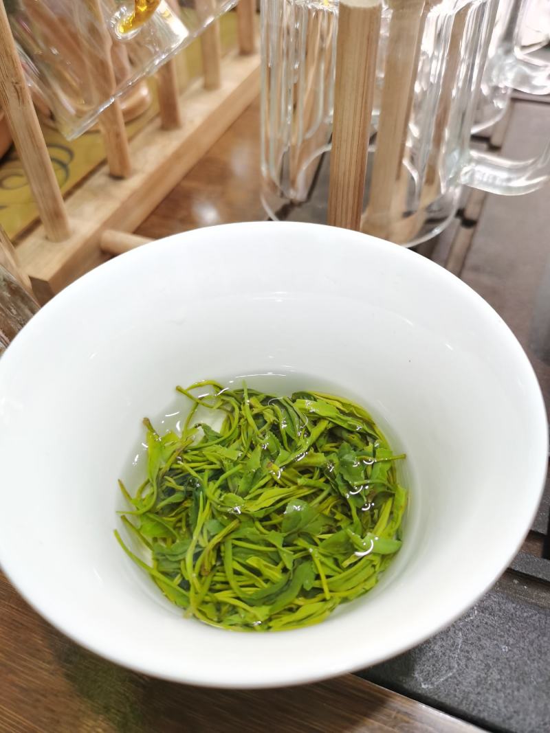 恩施富硒绿茶2022清明茶炒青本地品种芭蕉茶叶香浓耐