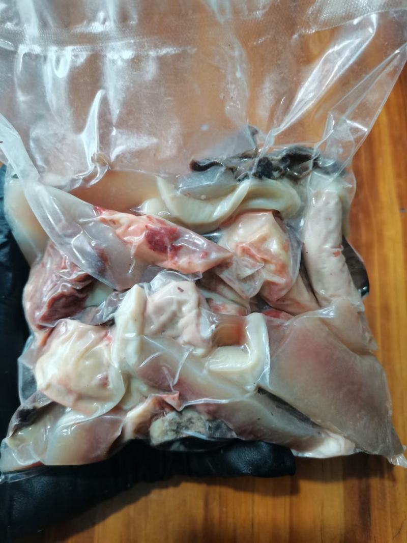 精品牛杂，厂家直销，量大从优，全可定制，质量稳定