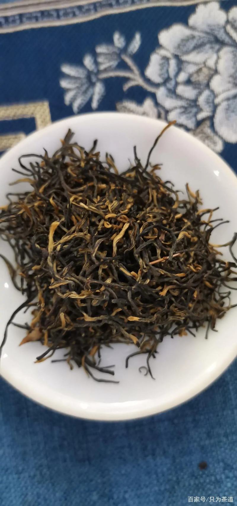 利川红茶冷后浑特级芽尖茶高山云雾茶天然富硒红茶