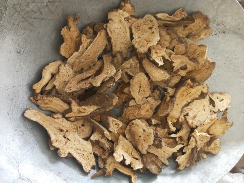 白术中药材批发白术，水洗切片，生白术炒白术，质量保证