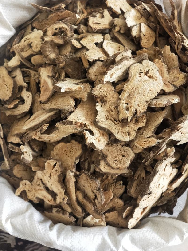 白术中药材批发白术，水洗切片，生白术炒白术，质量保证
