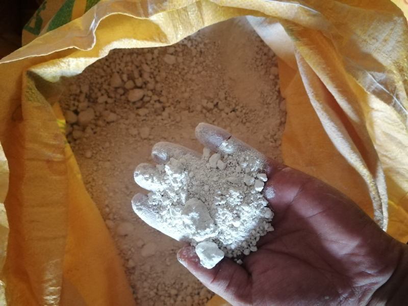 蕨根粉蕨粑