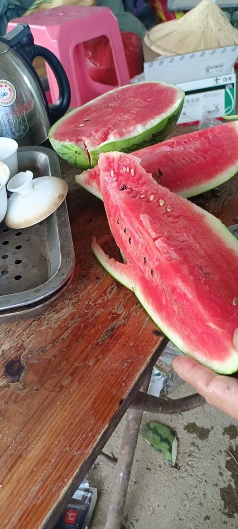 福建漳州优质西瓜大量供应一手货源，货源充足