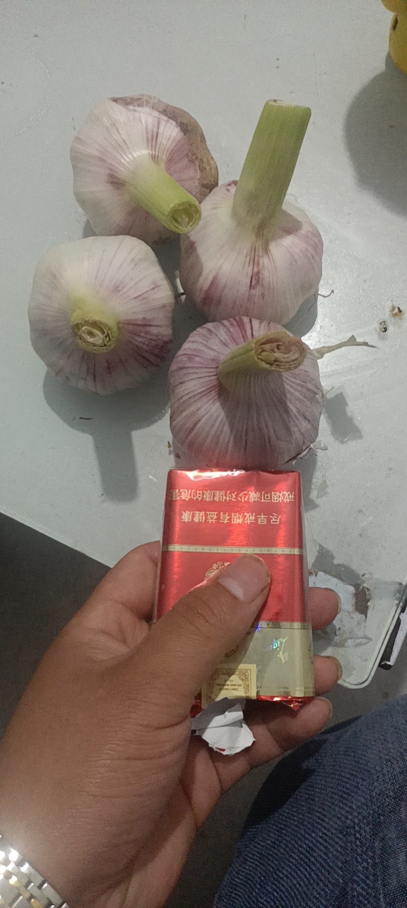 河南大蒜，今年的鲜蒜特大老大老大了很饱满