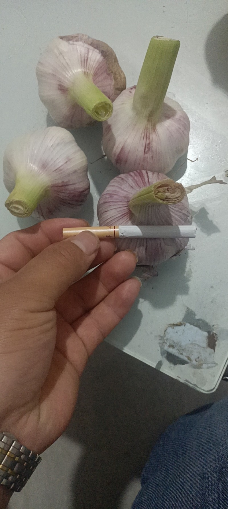 河南大蒜，今年的鲜蒜特大老大老大了很饱满