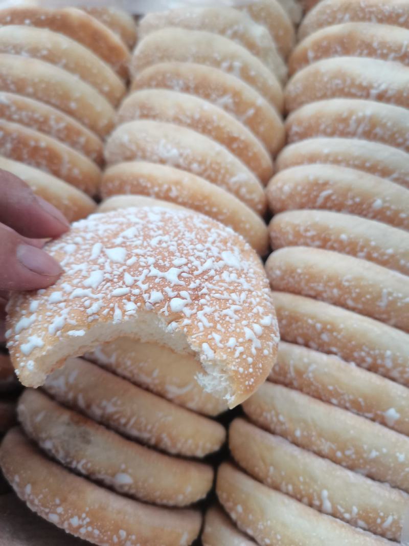 山药雪饼法饼厂家直销一手货源地摊摆摊展销会产品