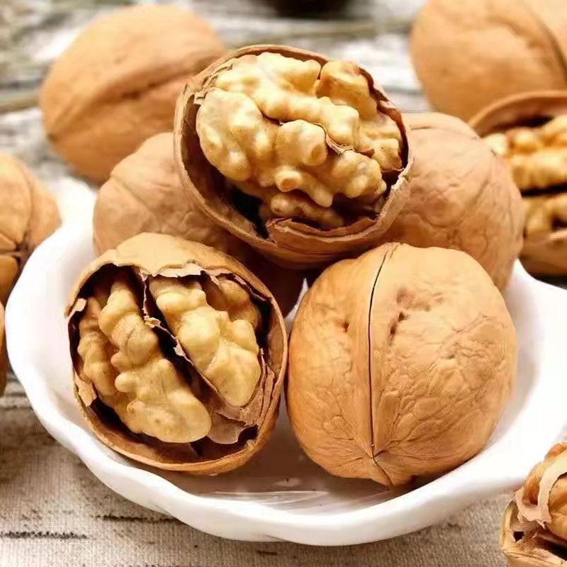 包邮批发新货新疆薄皮核桃原味生核桃散装干果量大优一件代发