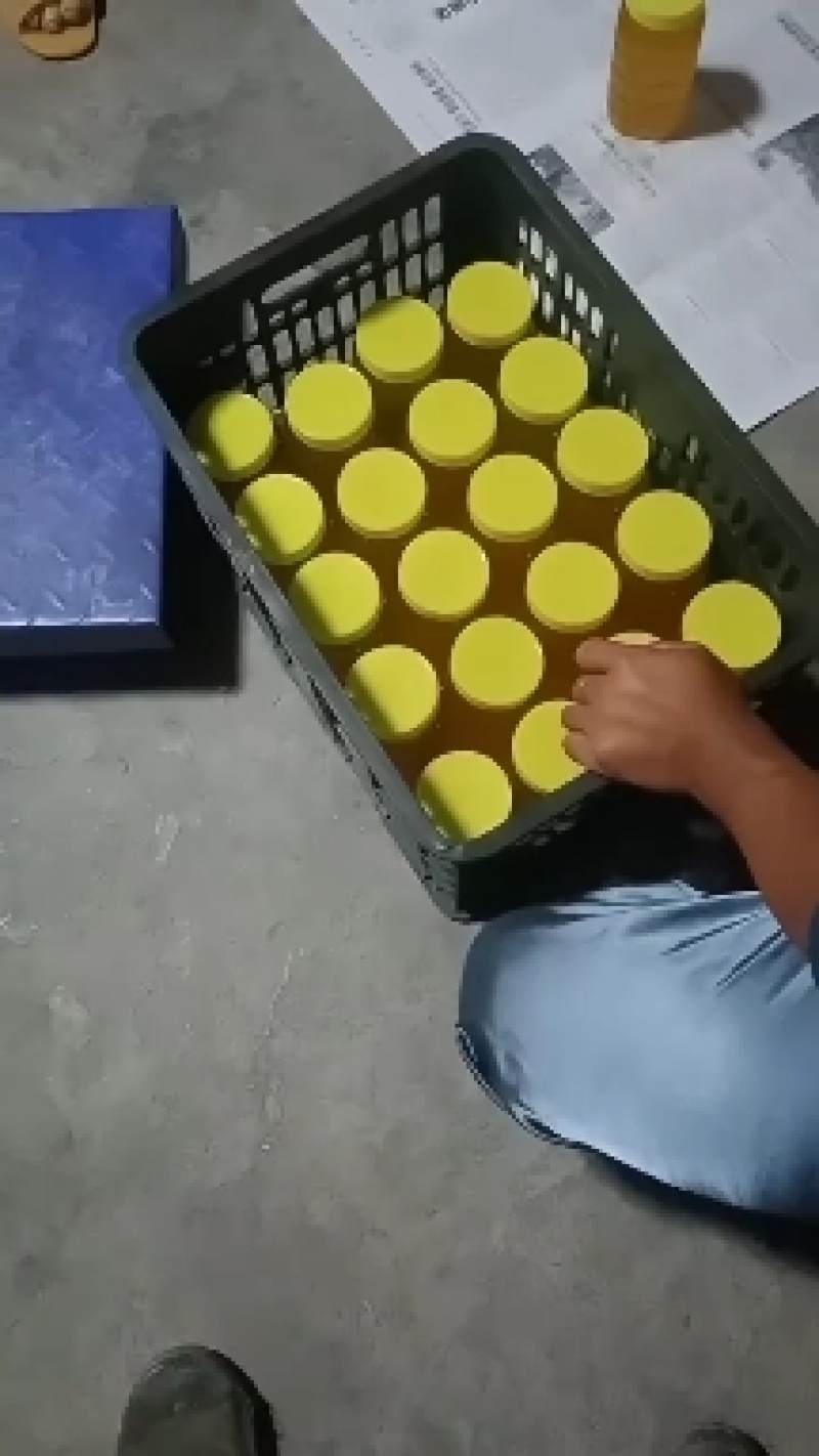 精品土蜂蜜基地直供一手货源品质保证诚信经营大量有货