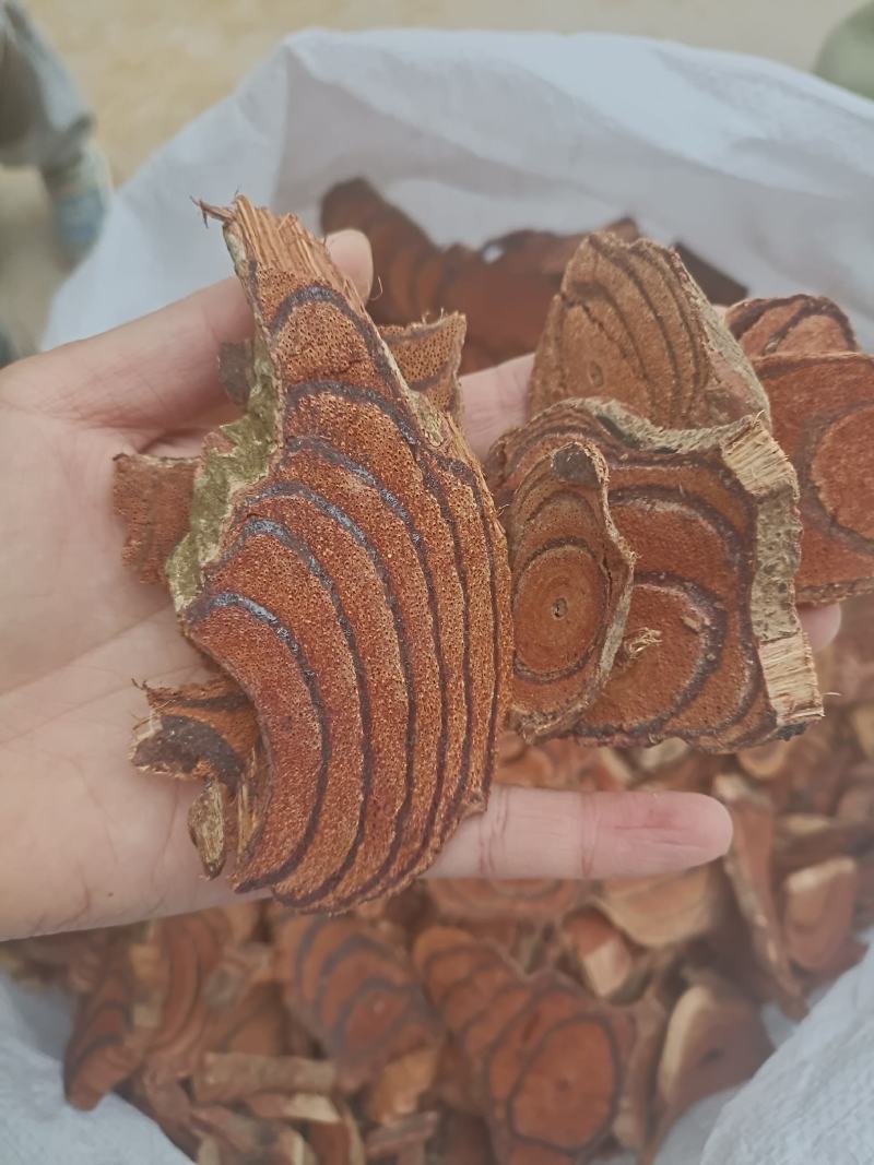 【傲宇药材】鸡血藤诚信药材，大量有货，欢迎咨询