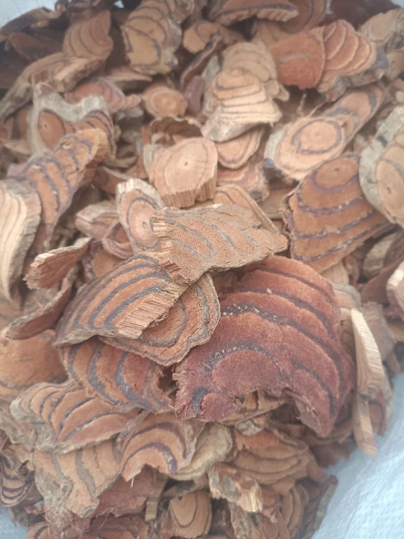 【傲宇药材】鸡血藤诚信药材，大量有货，欢迎咨询