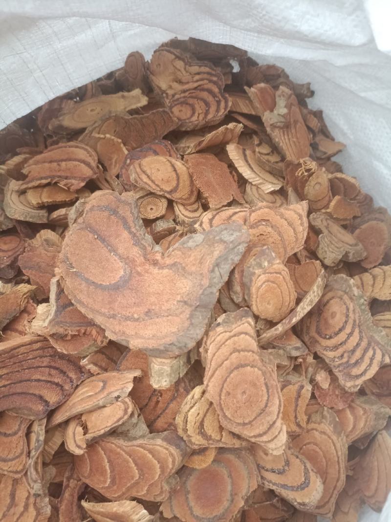 【傲宇药材】鸡血藤诚信药材，大量有货，欢迎咨询