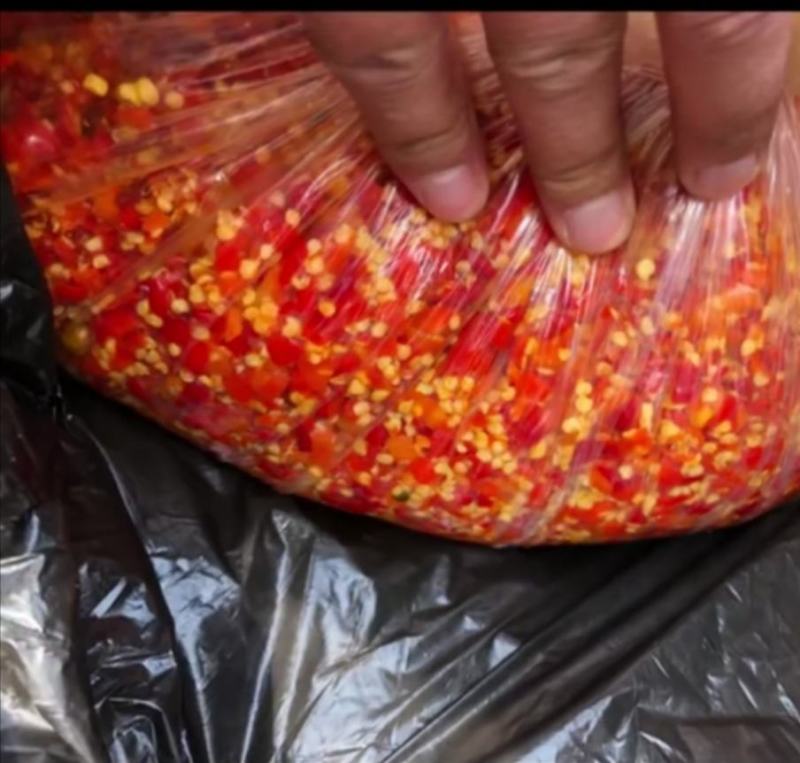 艳红剁椒，泡椒剁椒，