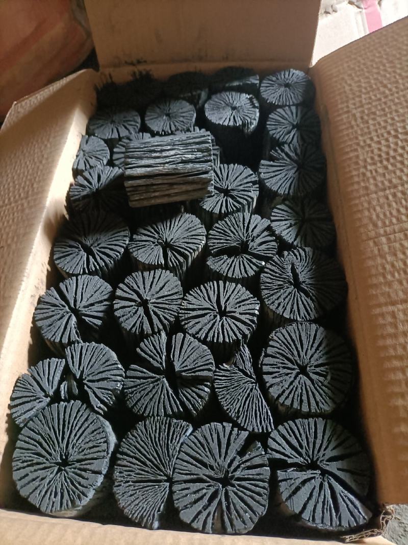 木炭，烧烤炭，煮茶炭，烤肉炭，菊花白炭，青冈炭，耳树炭