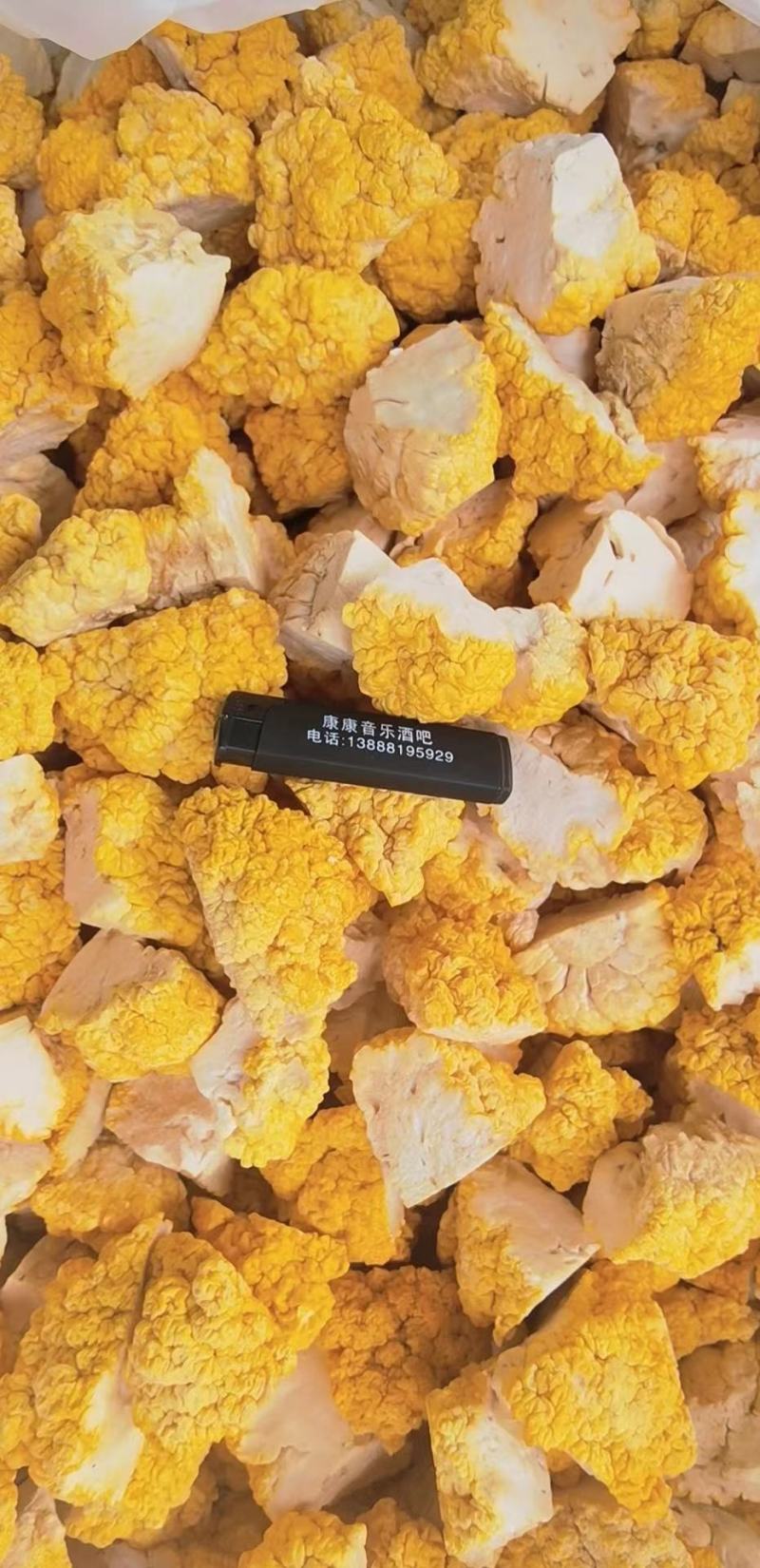 金耳干片，金耳干块，量大，可以长期供应，没有整朵的