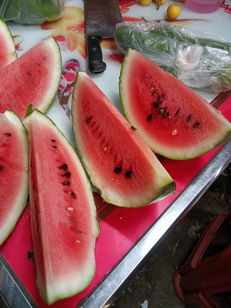 湖南汝城大棚麒麟西瓜大量上市