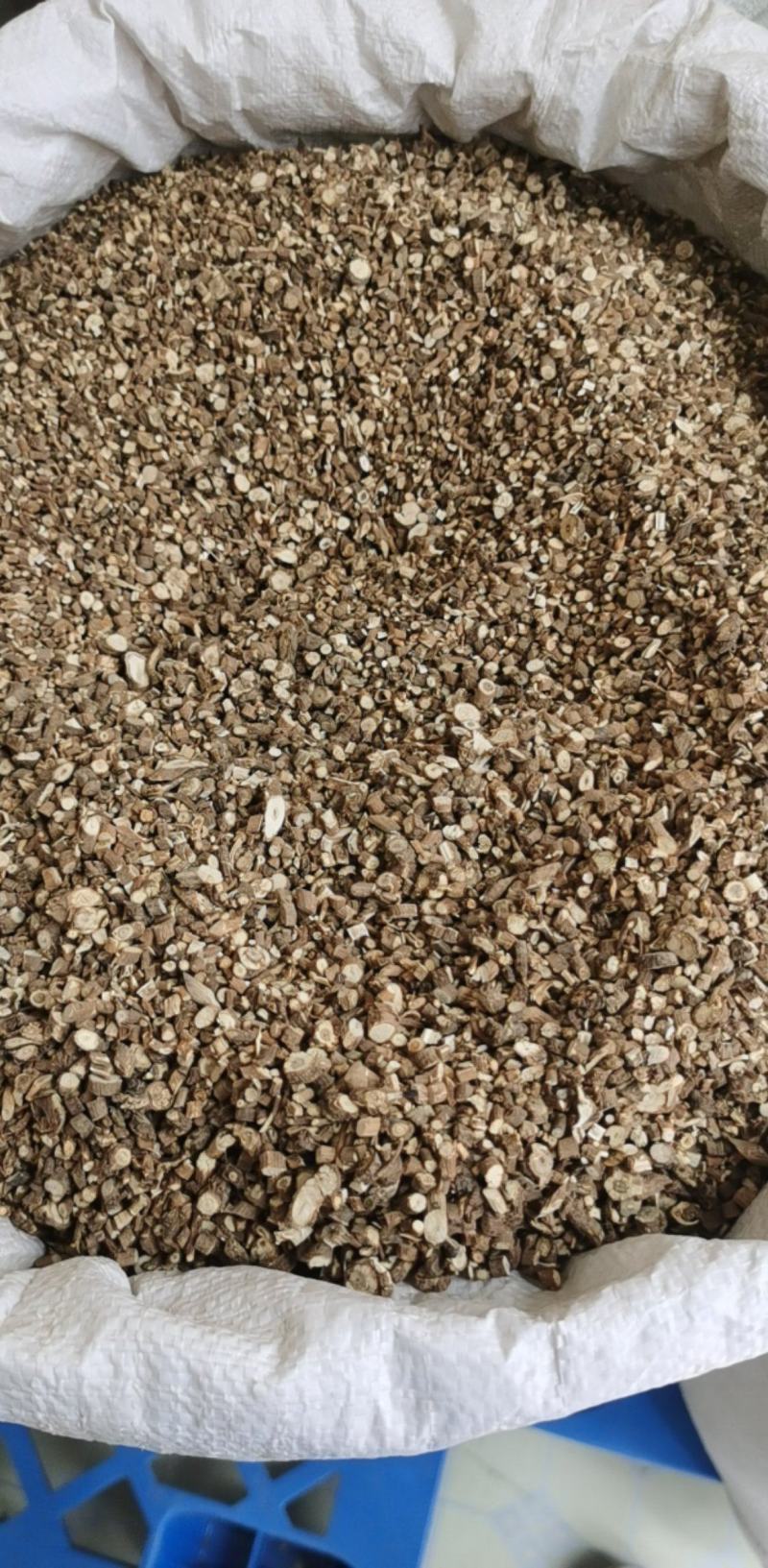 柴胡片，柴胡段，小米粒，柴胡个子，规格多样支持代发欢迎致
