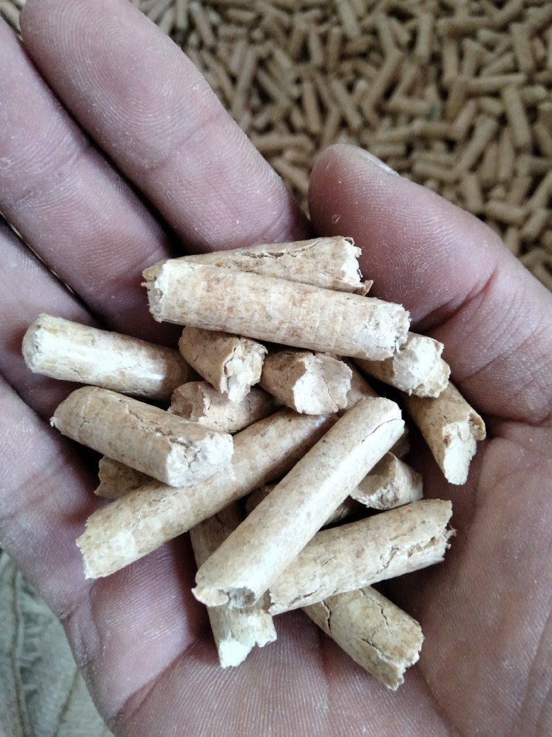 生物质颗粒木屑颗粒锯末颗粒热值高灰分小