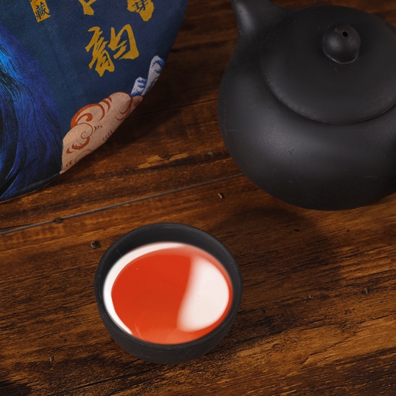 批发普洱茶云南大叶种普洱熟茶茶饼古树老料越陈越香老茶头