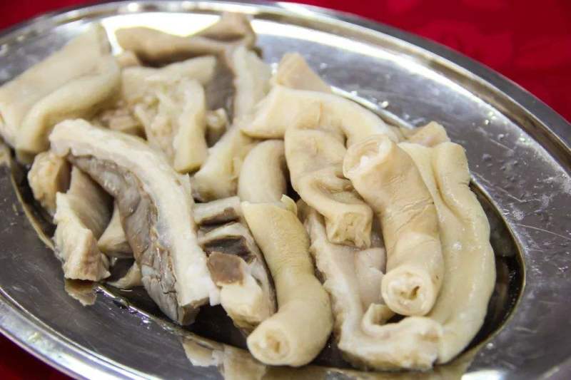 国产牛肠刨开牛小肠，量大可小刀，可批发可零售，全国可发货