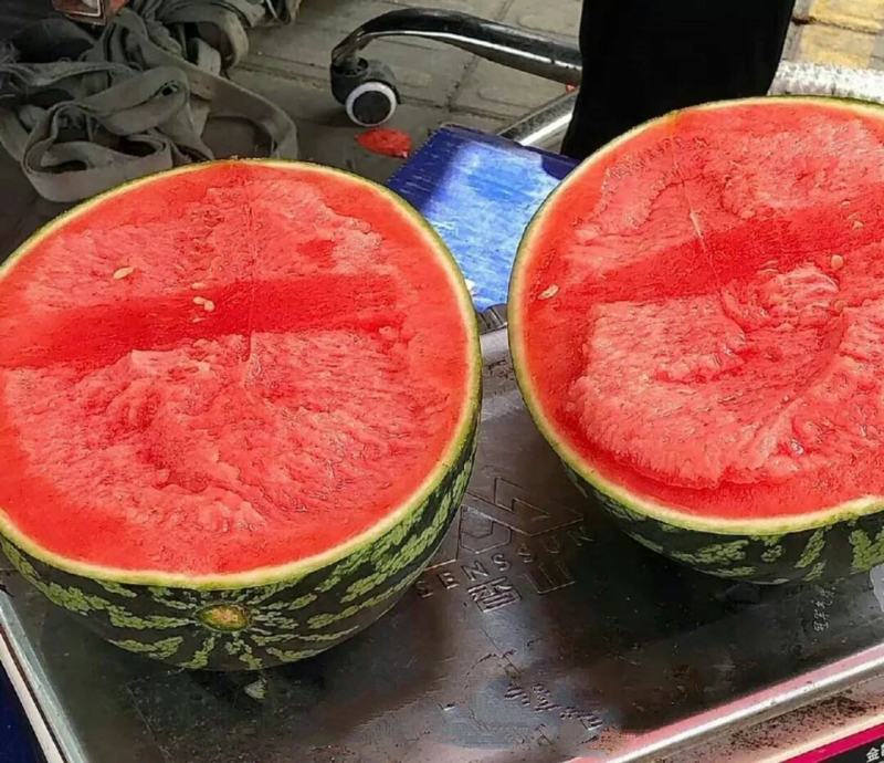 甜王西瓜产地货源充足价格便宜
