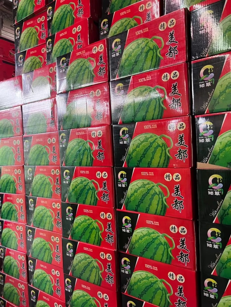 西瓜/特小凤（农友小兰）西瓜皮薄汁多口感甘甜美味