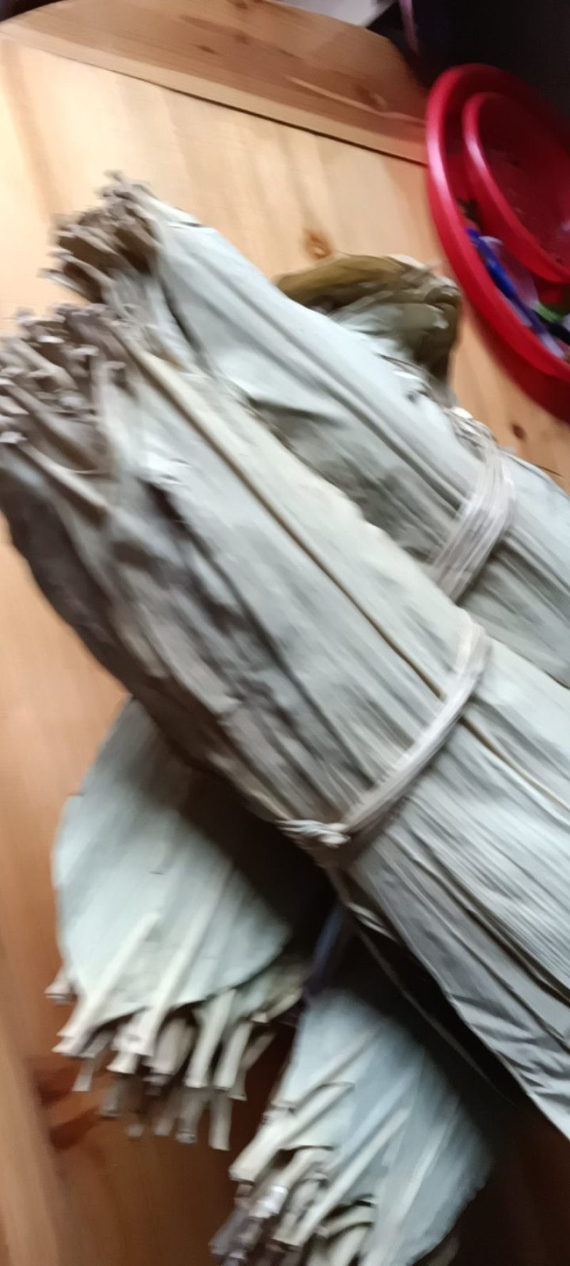 大片棕叶新鲜干货来自农家自种的，100片为—件包邮。