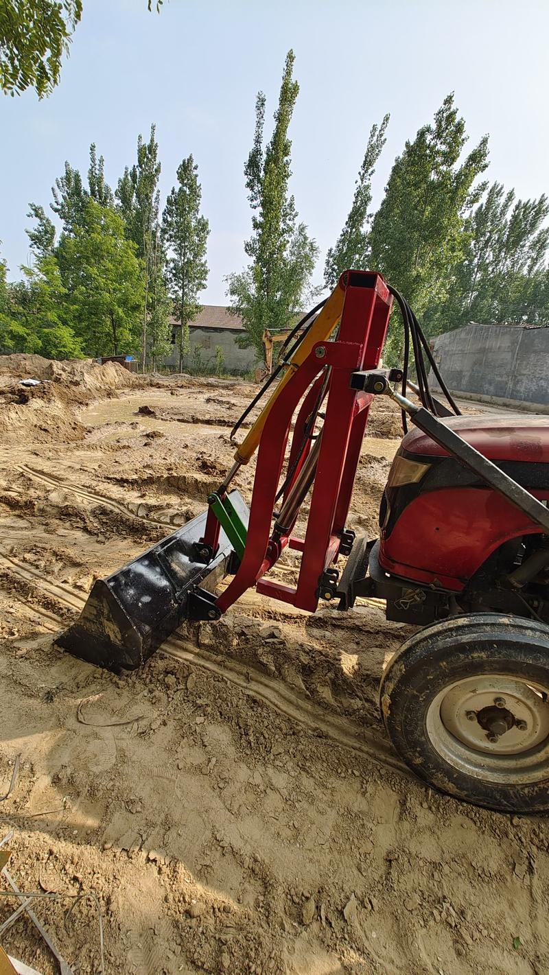 小铲车，拖拉机改装小养殖场专用清粪小铲车
