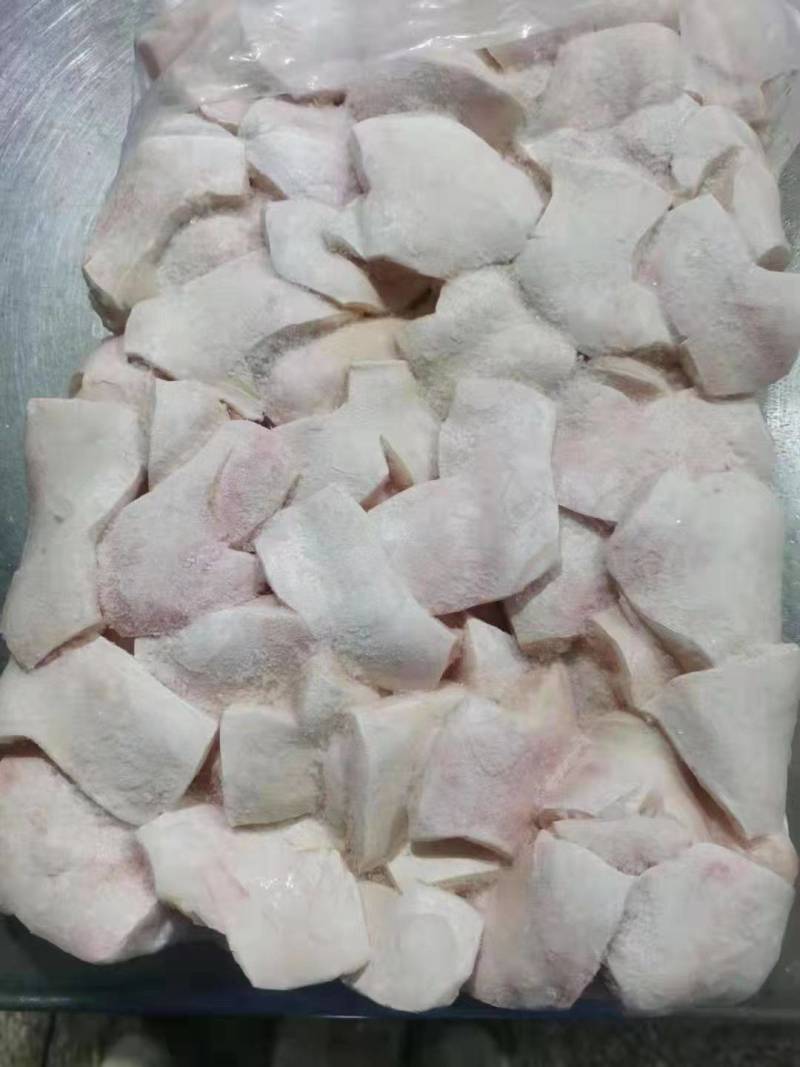 新鲜鱼腩冷冻现取巴沙鱼腩鱼腹海鲜水产鱼腩翅肉块干尾20斤