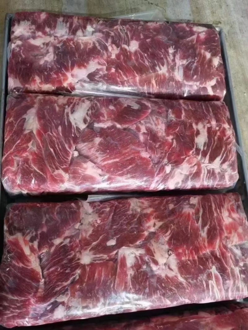 纯干牛碎肉，厂家直销，大量现货需要的可以联系我
