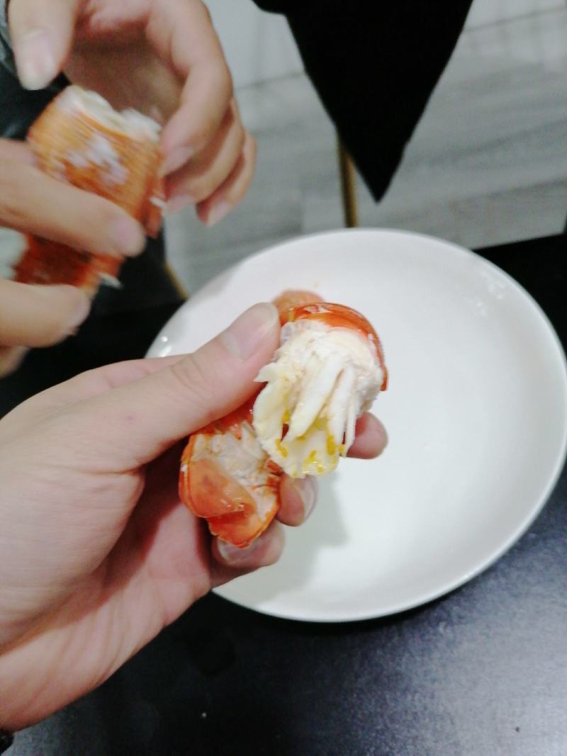 活冻小青龙刺身级