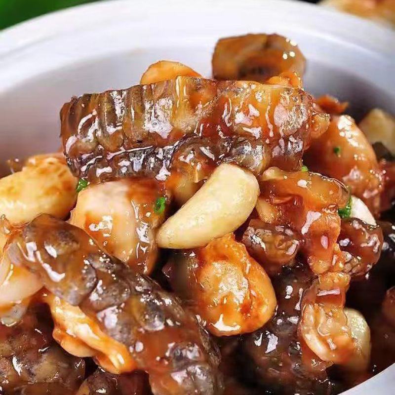 红烧焖鳄鱼肉