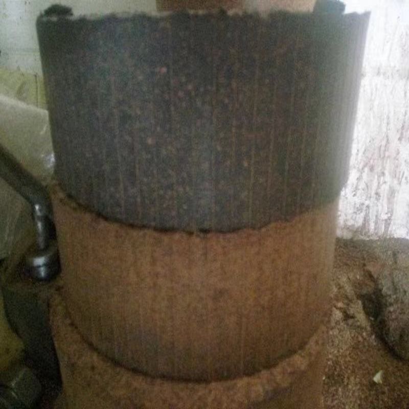 纯正正宗小磨香油黑芝麻油农家自榨月子油石磨香油芝麻油家用
