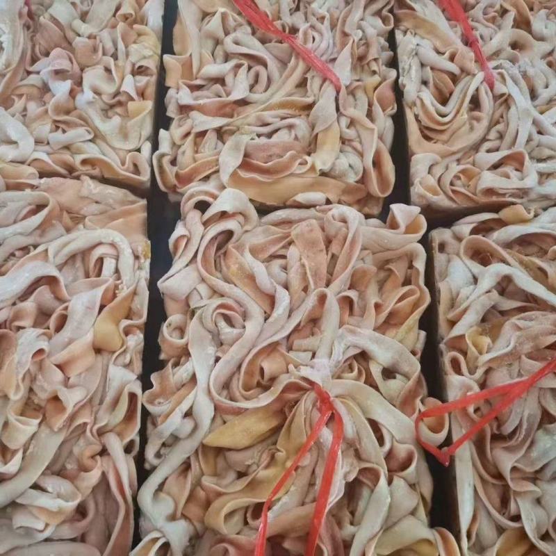 精品鹅肠，品质不错，一根2米多，品质不错，精修去油